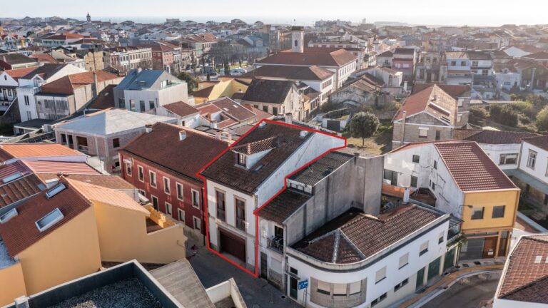 Predio em Povoa de Varzim: Uma Oportunidade de Investimento
