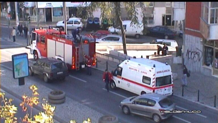 Bombeiros de Almada: Prontos para Proteger e Servir