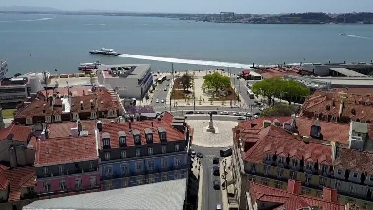 Explorando o Bairro de Santos em Lisboa
