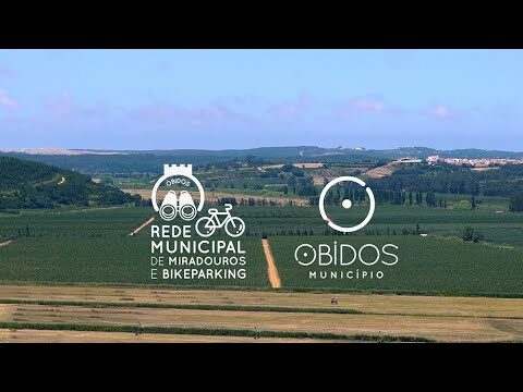 Estacionamento em &Oacute;bidos, Portugal