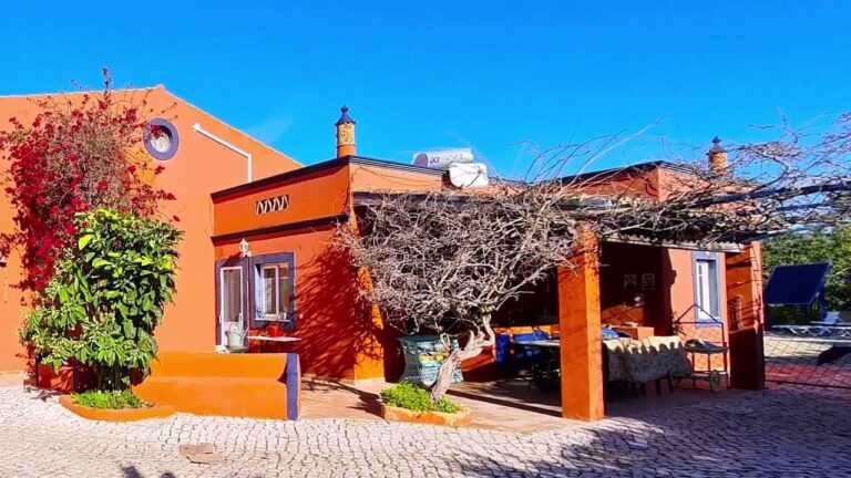 Casas &agrave; Venda no Algarve: Guia Completo